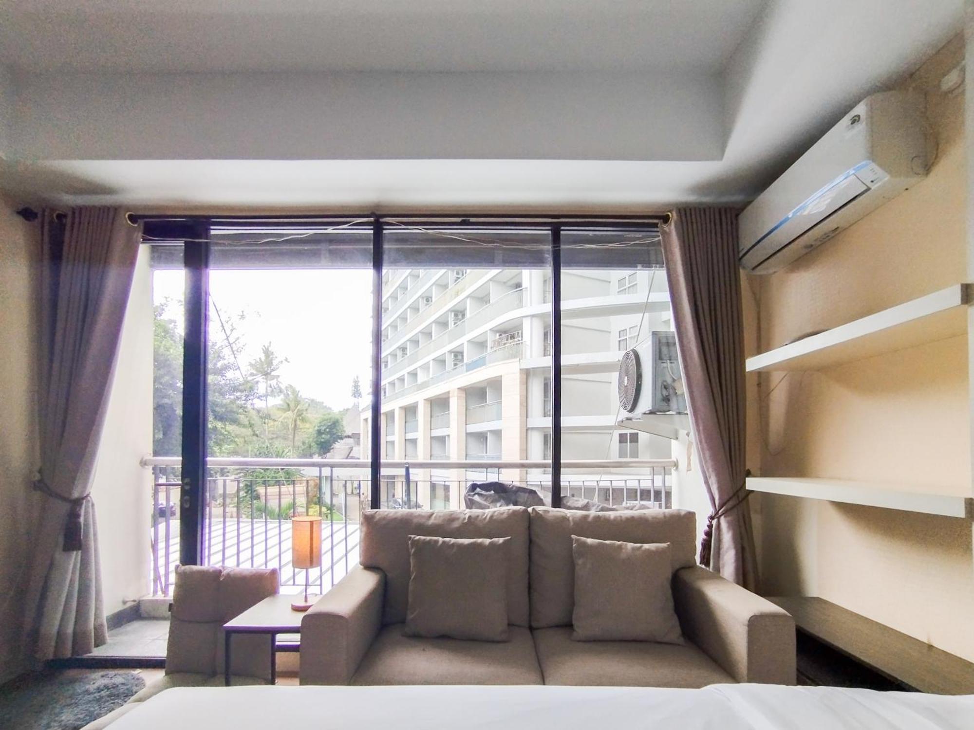 Simply And Comfy Studio Room Apartment Beverly Dago By Travelio Bandung Exteriér fotografie