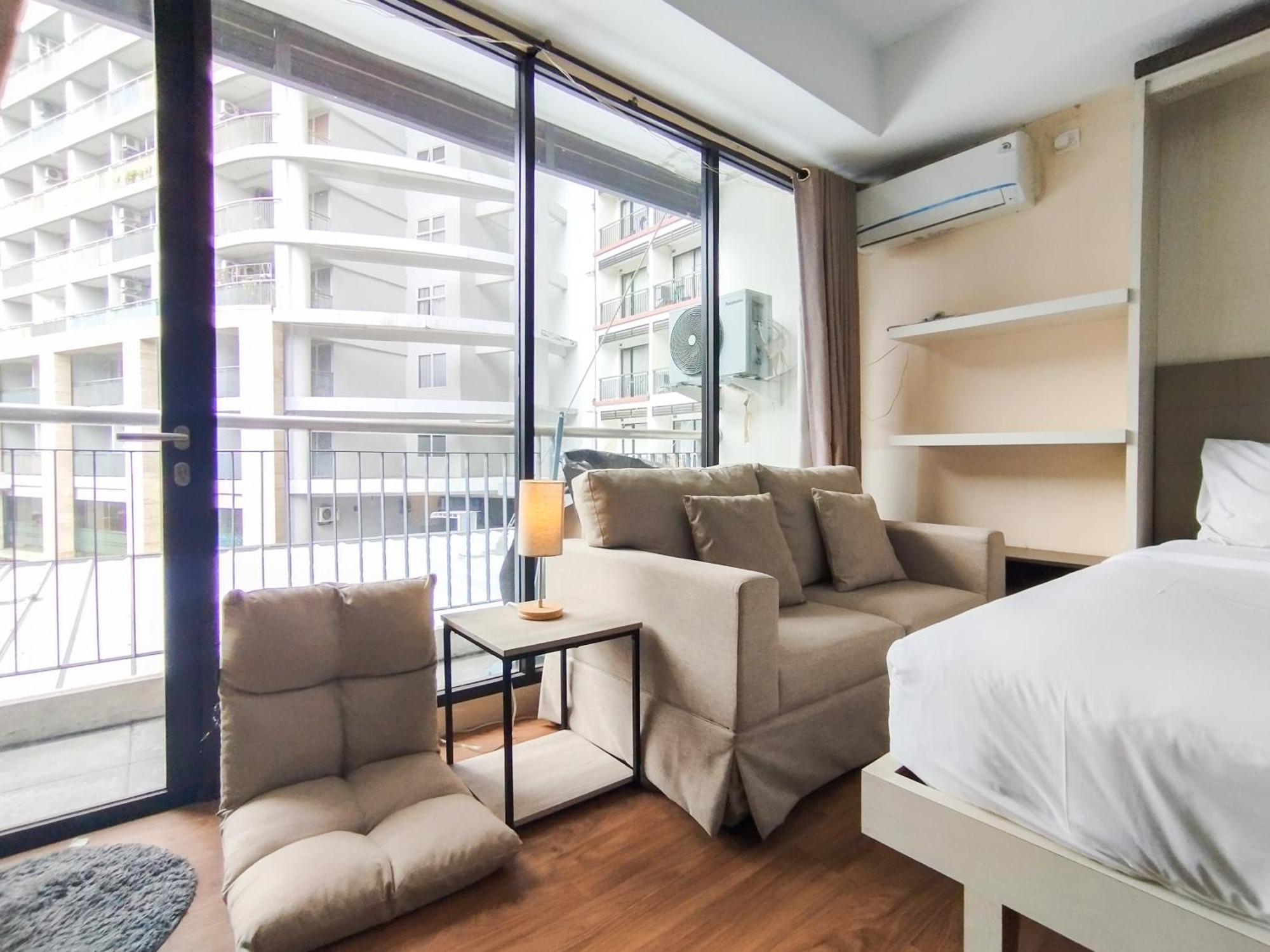 Simply And Comfy Studio Room Apartment Beverly Dago By Travelio Bandung Exteriér fotografie
